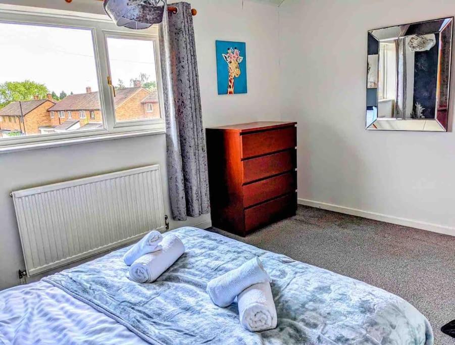 Hidden Gem !Stunning 3 Bedroom Home In Sheffield Handsworth Exterior foto